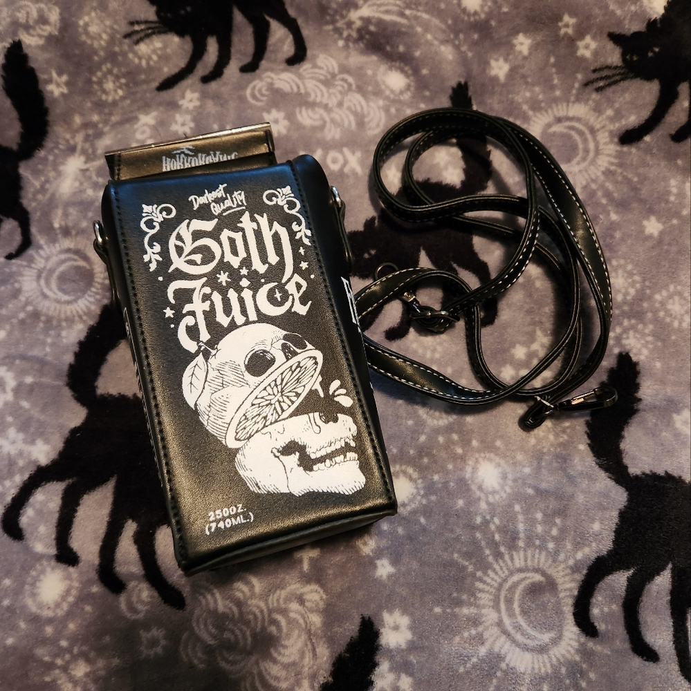 Killstar goth juice carten pruse.